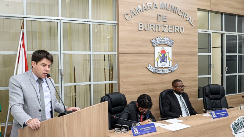 Vereadores de Buritizeiro outorgam a execução de hinos nas escolas