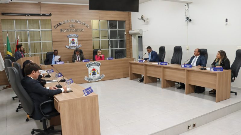 Poder Legislativo de Buritizeiro debate abertura de crédito e Programa REFIS