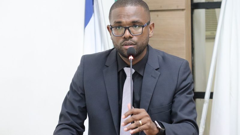 Falta de água, Concurso Público e reservatórios para as famílias carentes são destacados na Câmara de Buritizeiro